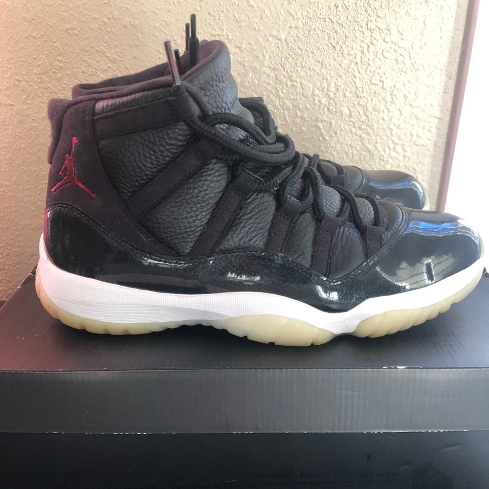 Jordan 11 Retro 72-10 size 10 with box